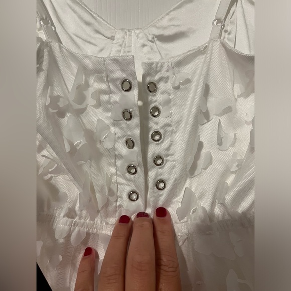 LULUS WHITE LACE-UP CORSET BODICE BUTTERFLY MIDI DRESS - Picture 8 of 8